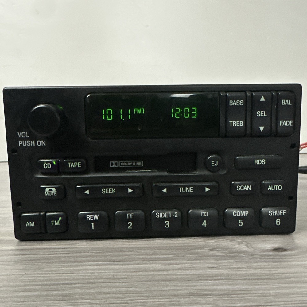 Ford Expedition 2000-2002 Radio‎ AM FM Cassette w CD Controls YL1F-18C870-GA